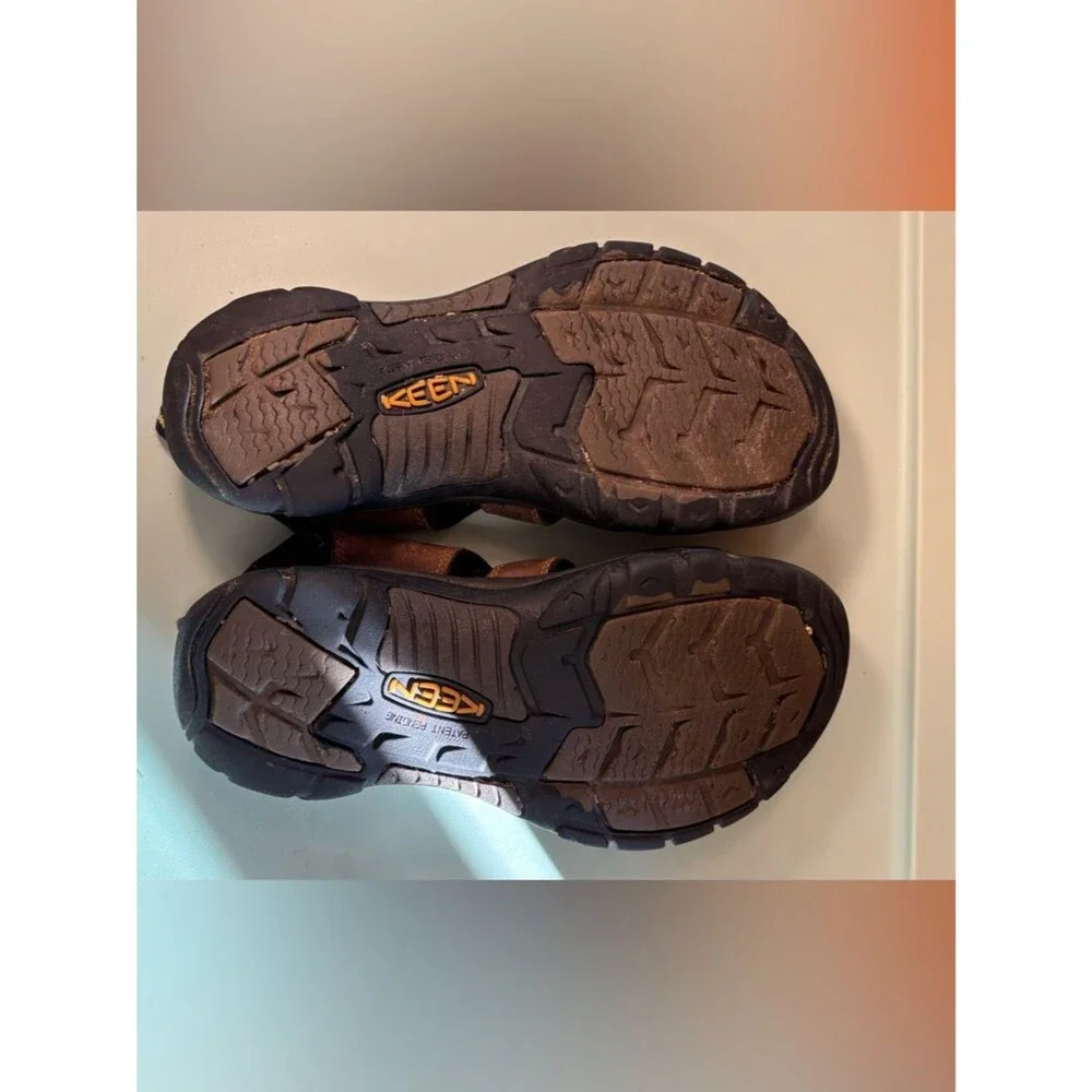 Keen Newport Fisherman outdoor nubuck brown leather washable sandal mens sz